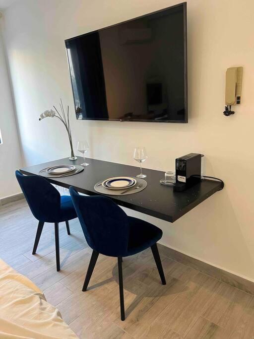 T1 - Le Paille En Queue - Neuf, Vue Jardin, 11Min Aeroport Apartment Сен Дьони Екстериор снимка